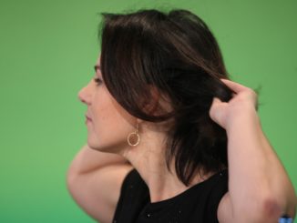 Baerbock bricht Indo-Pazifik-Reise nach mehrfachen Flugzeugproblemen ab Baerbock bricht Indo-Pazifik-Reise nach mehrfachen Flugzeugproblemen ab