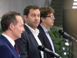 „Da war Vertrauen, da war Aufbruch, da war Miteinander“: Klingbeil beklagt Verlust der positiven Ampel-Stimmung „Da war Vertrauen, da war Aufbruch, da war Miteinander“: Klingbeil beklagt Verlust der positiven Ampel-Stimmung