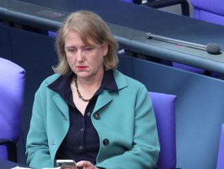 Paus verteidigt Kindergrundsicherung Paus verteidigt Kindergrundsicherung