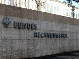 Rechnungshof kritisiert geringere Vorsorge bei Pflegeversicherung Rechnungshof kritisiert geringere Vorsorge bei Pflegeversicherung