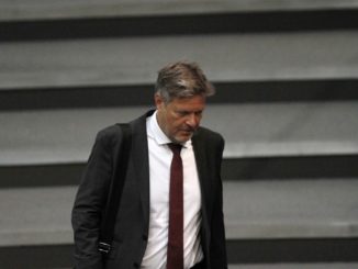 Habeck rechnet bei Heizungsgesetz mit „vielen Millionen Betroffenen“ Habeck rechnet bei Heizungsgesetz mit „vielen Millionen Betroffenen“