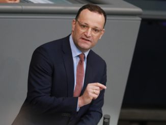 Spahn besorgt wegen möglicher Covestro-Übernahme Spahn besorgt wegen möglicher Covestro-Übernahme