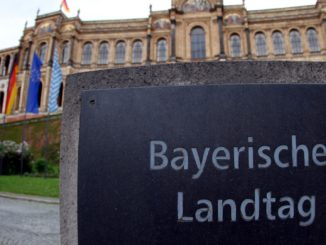 „Schwarzbraun ist die Negersau“: Neue Vorwürfe gegen Aiwanger „Schwarzbraun ist die Negersau“: Neue Vorwürfe gegen Aiwanger