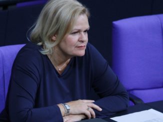 Faeser lobt „harte Gangart“ gegen Reichsbürger Faeser lobt „harte Gangart“ gegen Reichsbürger