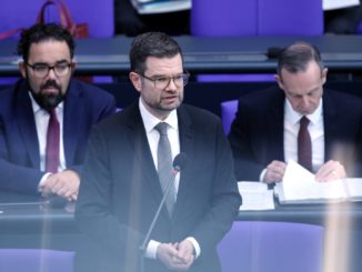 Justizminister Buschmann pocht auf harte Strafen gegen Hamas-Unterstützer Justizminister Buschmann pocht auf harte Strafen gegen Hamas-Unterstützer