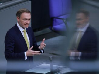 Bundesregierung bringt Nachtragshaushalt ein – Lindner will sparen