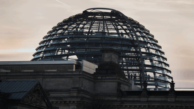 cmg_symbolbilder_ - 2025-08-22T104437.804 Bundestag (über Teka77)