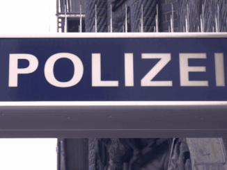 Falsche Polizisten am Telefon: So erkennst Du die Masche Falsche Polizisten am Telefon: So erkennst Du die Masche