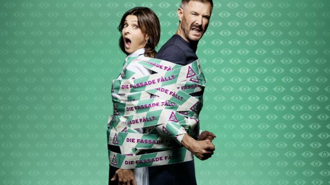 Marlene Lufen und Jochen Schropp moderieren #PromiBB. Marlene Lufen und Jochen Schropp (Joyn/Marc Rehbeck)