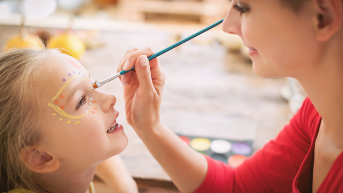 Narreneinzug im Franken-Center: Großes Faschingstreiben in Nürnberg-Langwasser
