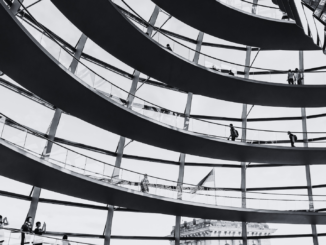 Deutschlands Bevölkerung schrumpft erstmals seit Jahren – Geburtendefizit wächst, Zuwanderung reicht 2025 nicht mehr aus