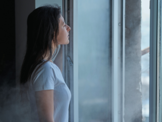 „House Burping“ im Trend: Warum Stoßlüften im Winter entscheidend bleibt
