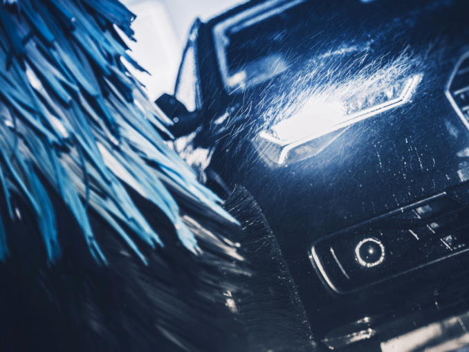 Frühjahrscheck fürs Auto: Sieben Schritte, die jetzt jeder Autofahrer erledigen sollte