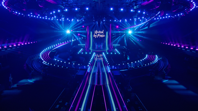 Wie die Wiener Stadthalle zur ESC-Bühne wird: LED-Blatt, goldenes Konstrukt und Hollywood-Kameras