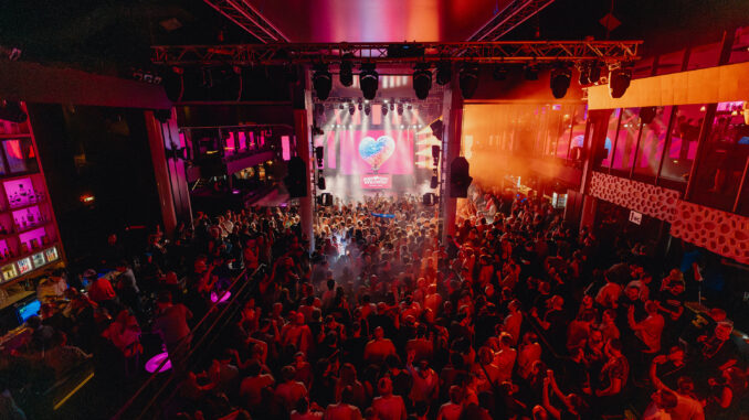 ESC-Donnerstag in Wien: Folk-Frühschoppen, Stars im Museum und Euro-Karneval im Prater