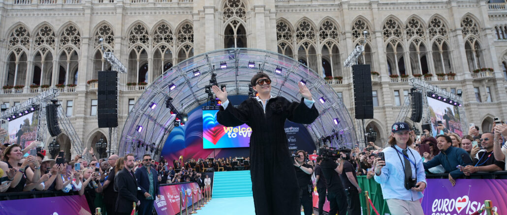 ESC 2026 eröffnet: 35 Delegationen auf dem Turquoise Carpet in Wien